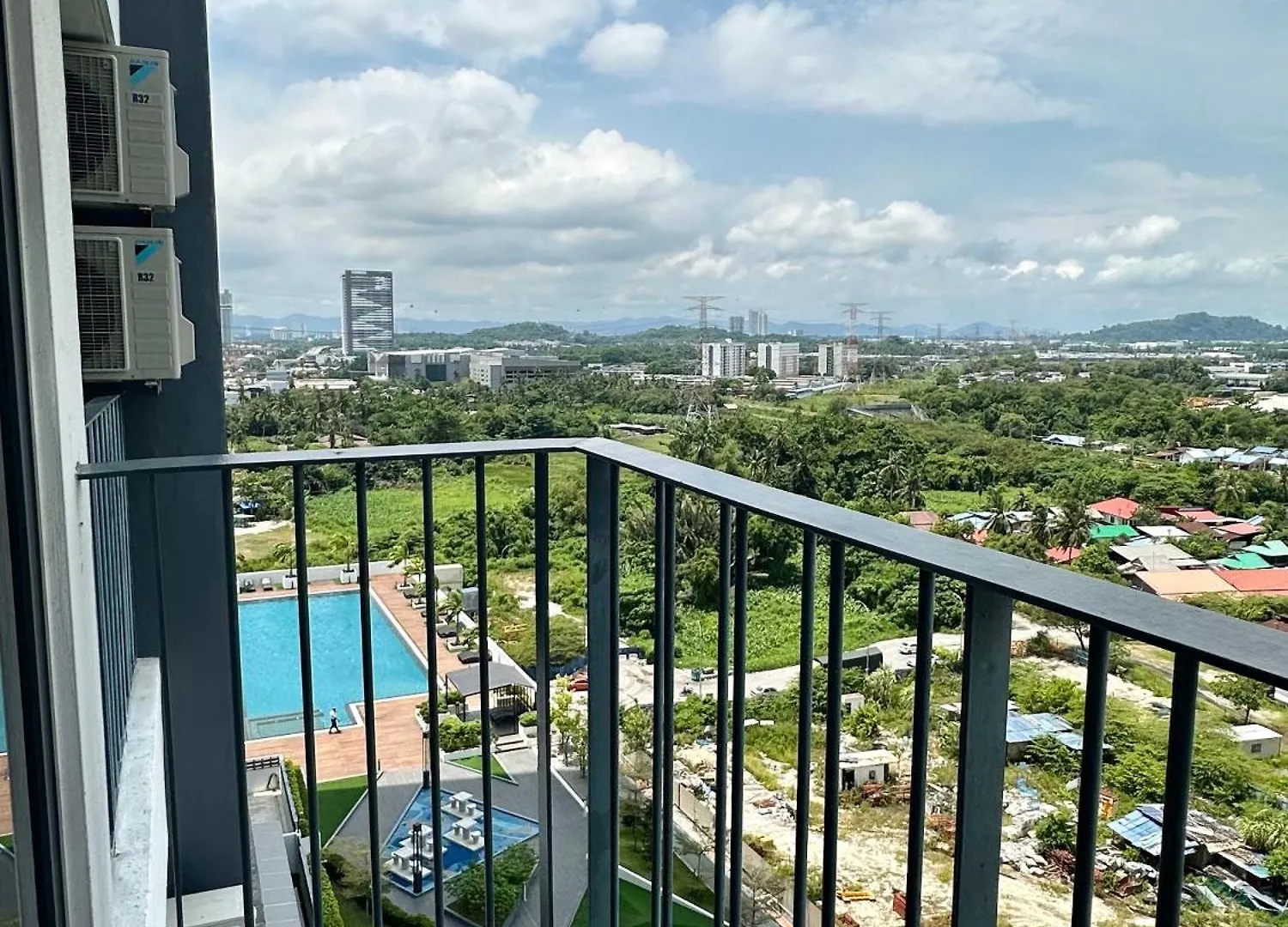 Stay 3B2R Meritus Residensi Perai